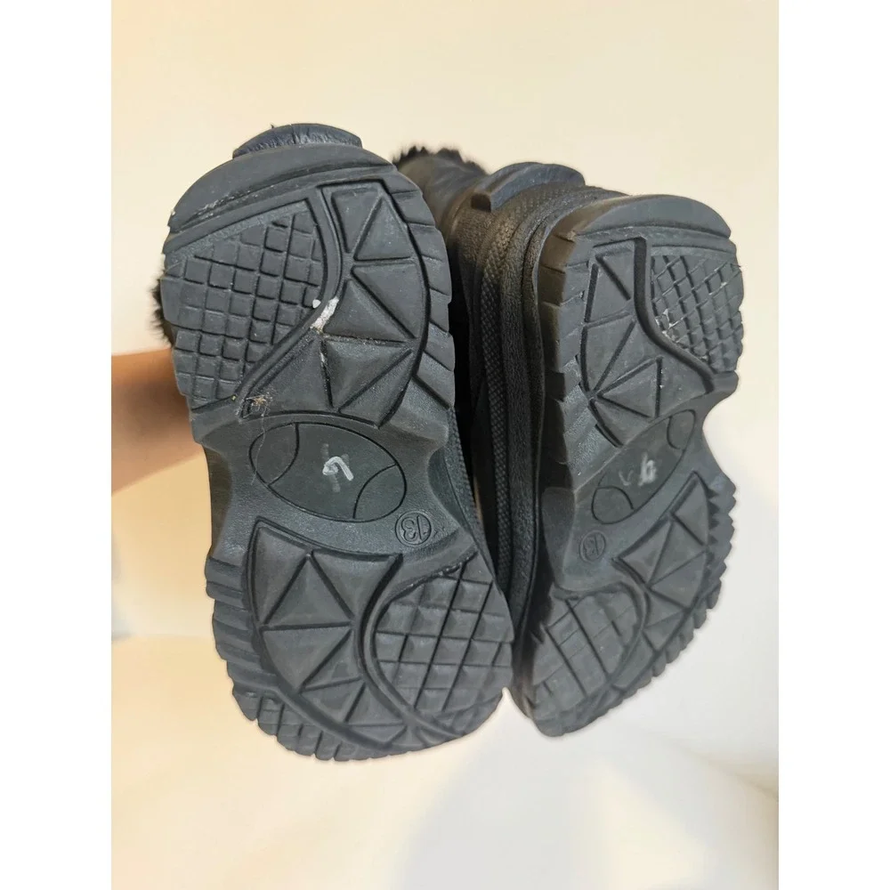 Kids Black Quilted Snow Boots Size 13 Faux Fur Trim Hook Loop Closure Outdoor